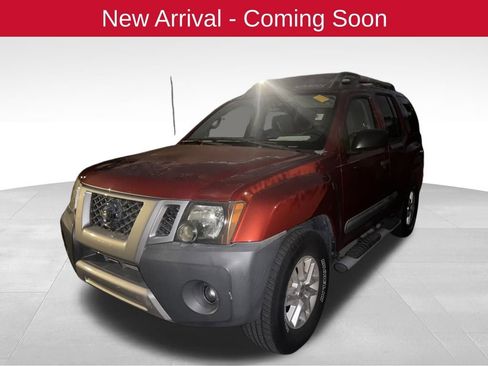 Used 2014 Nissan Xterra S w/ Value Package RWD image 2