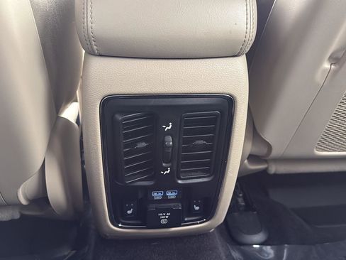 Used 2018 Jeep Grand Cherokee Limited AWD/4WD image 20