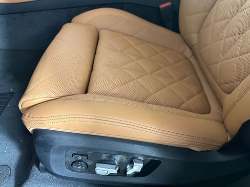 New 2026 BMW X5 xDrive50e w/ Executive Package image 11