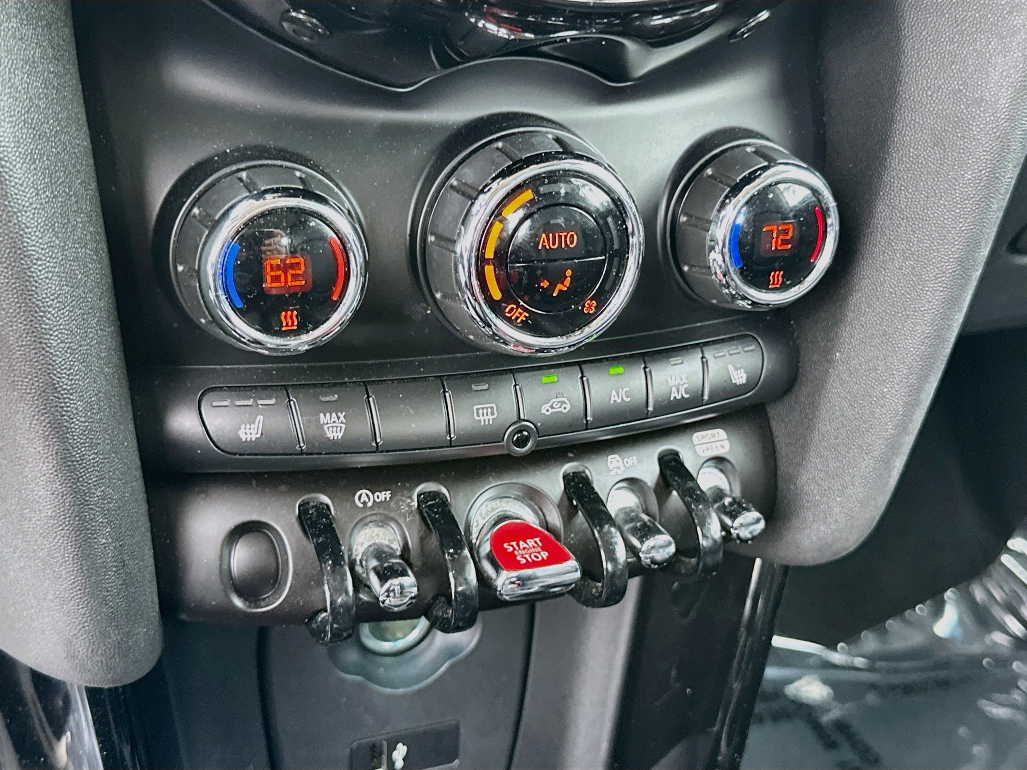 Used 2019 MINI Cooper S w/ Signature Upholstery Package FWD image 15
