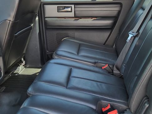 Used 2015 Ford Expedition EL Platinum AWD/4WD image 24