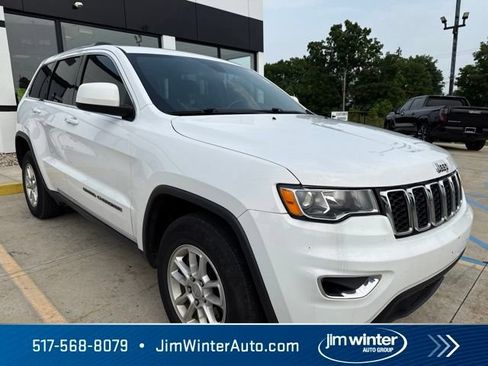 Used 2020 Jeep Grand Cherokee Laredo AWD/4WD image 5
