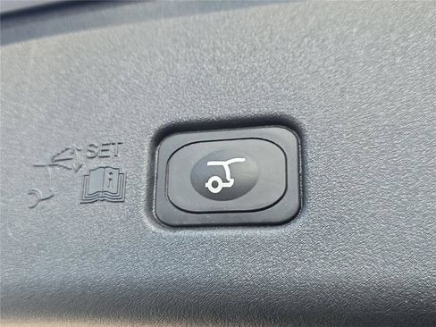 Certified 2024 Lincoln Nautilus Premier w/ Equipment Group 102A AWD/4WD image 27