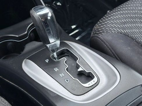 Used 2014 Dodge Journey SXT image 28