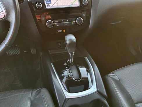 Used 2014 Nissan Rogue SL w/ SL Premium Package image 19