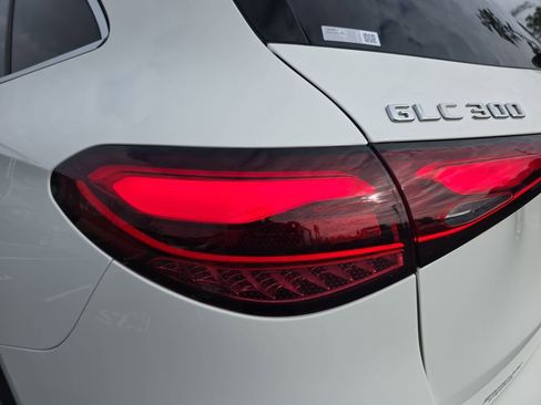 Certified 2025 Mercedes-Benz GLC 300 image 33