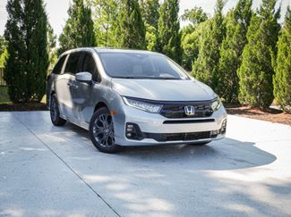 New 2026 Honda Odyssey Touring video 2