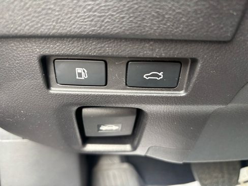 Used 2023 Lexus ES 350 w/ Luxury Package image 17