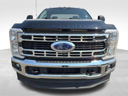 Used 2024 Ford F350 XLT AWD/4WD image 4