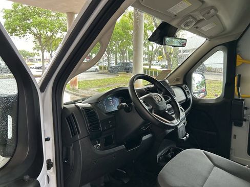 Used 2024 RAM ProMaster 3500 w/ Delivery Van Package FWD image 6