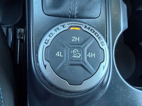 Used 2024 Ford Bronco Outer Banks AWD/4WD image 32