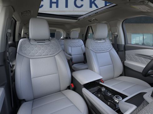 New 2026 Ford Explorer Platinum w/ LUX Leather Package AWD/4WD image 10