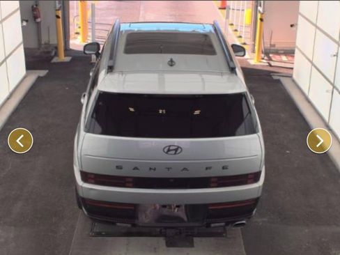 Used 2025 Hyundai Santa Fe Calligraphy image 5