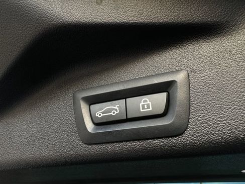 Used 2020 BMW X5 sDrive40i w/ Premium Package image 40