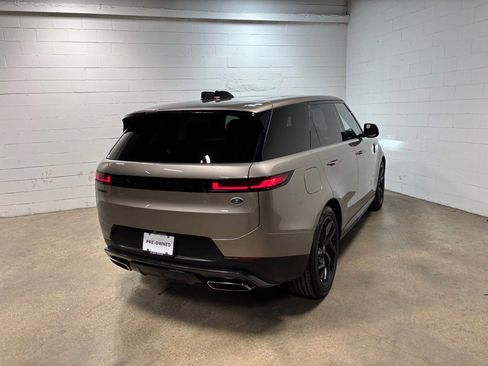 Used 2023 Land Rover Range Rover Sport SE image 7