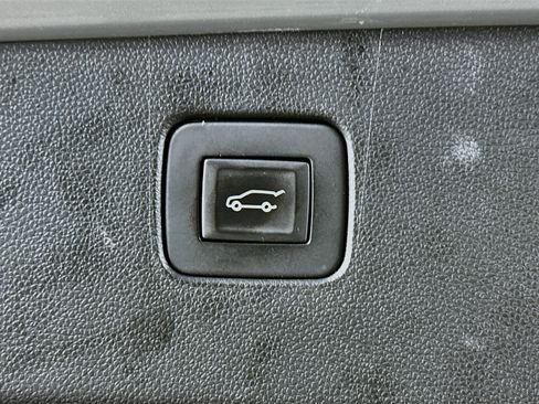 Used 2024 Buick Envista Preferred w/ Convenience II Package FWD image 28