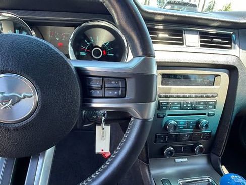 Used 2013 Ford Mustang GT w/ Brembo Brake Pkg RWD image 25