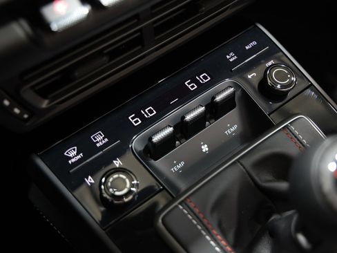 Used 2023 Porsche 911 Carrera GTS w/ Premium Package image 65