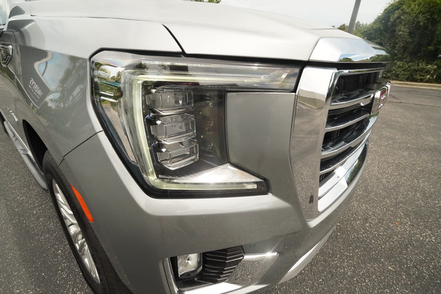 Used 2024 GMC Yukon XL SLT w/ SLT Luxury Package AWD/4WD image 27