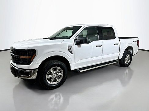 Used 2025 Ford F150 XLT w/ Equipment Group 301A Standard AWD/4WD image 3