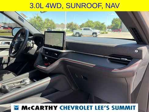 Used 2025 Ford Explorer ST w/ Sun And Sound Package AWD/4WD image 34