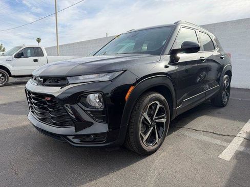 Used 2023 Chevrolet TrailBlazer RS w/ Convenience Package image 5