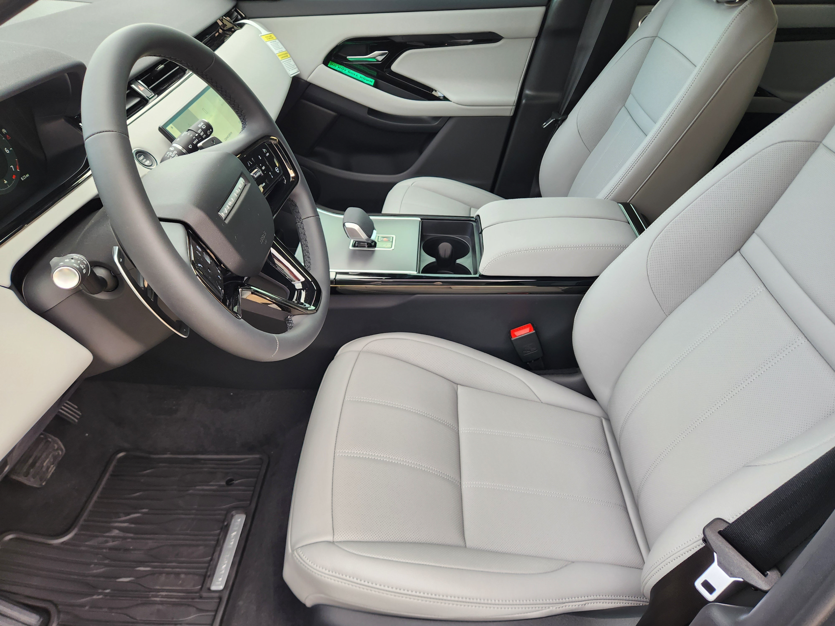 New 2026 Land Rover Range Rover Evoque S AWD/4WD image 12