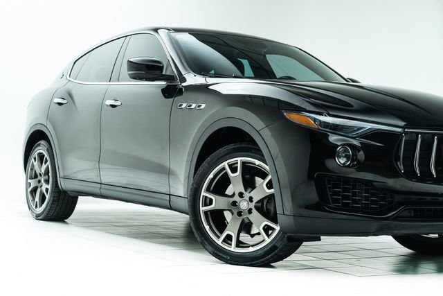 Used 2017 Maserati Levante AWD/4WD image 3