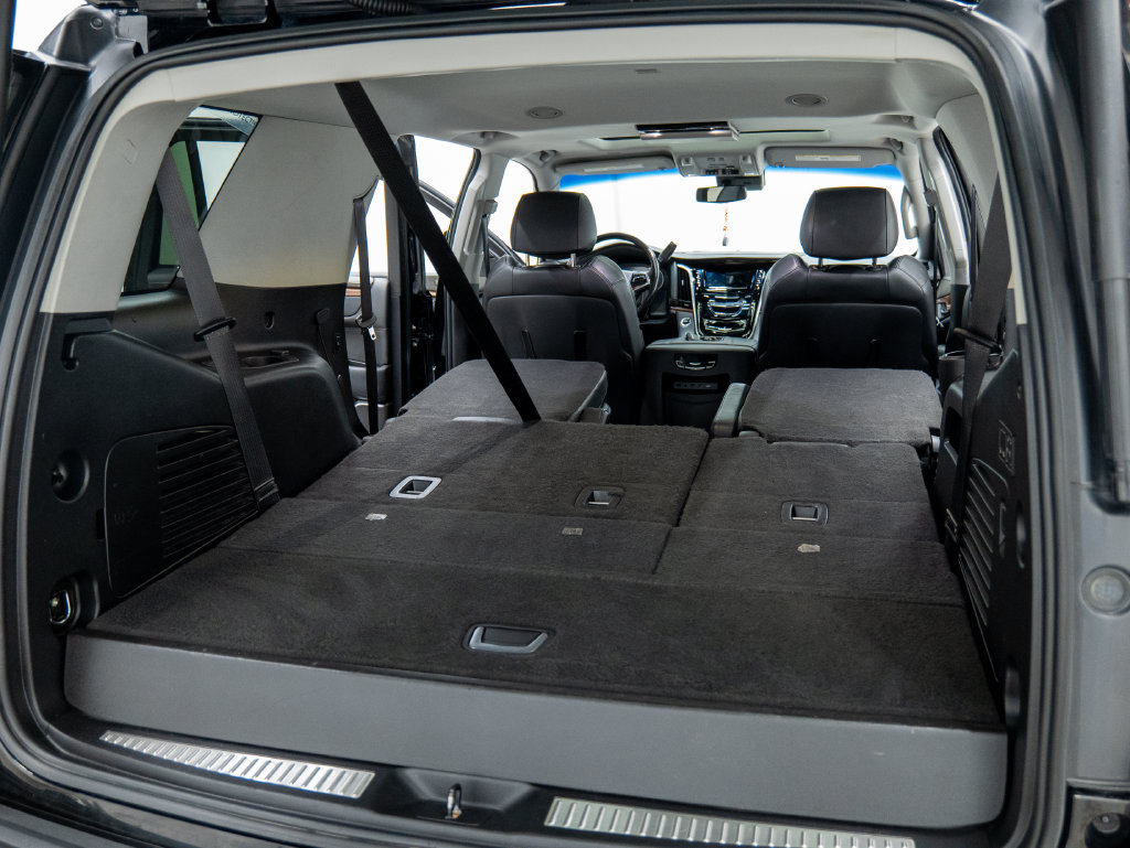 Used 2019 Cadillac Escalade Luxury AWD/4WD image 70