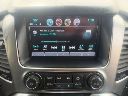 Used 2018 Chevrolet Suburban LT AWD/4WD image 26