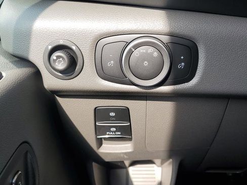 New 2025 Ford Transit 250 Low Roof image 28