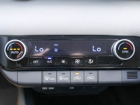 New 2025 Hyundai Elantra Blue image 17