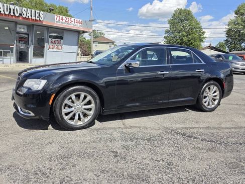 Used 2016 Chrysler 300 C w/ Harman/Kardon Audio Group AWD/4WD image 2