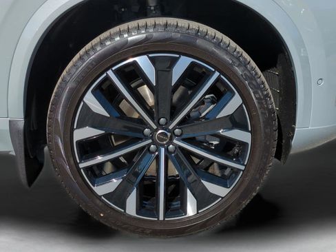 New 2026 Volvo XC90 B6 Ultra image 11