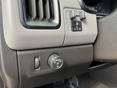 Used 2016 Chevrolet Colorado LT w/ LT Convenience Package RWD image 20