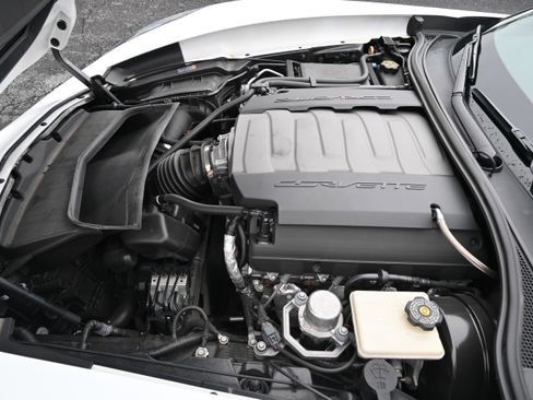 Used 2016 Chevrolet Corvette Stingray Coupe w/ 3LT Preferred Equipment Group image 31