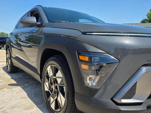 Used 2025 Hyundai Kona SEL FWD image 25
