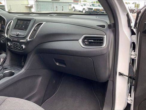 Used 2024 Chevrolet Equinox LT FWD image 17
