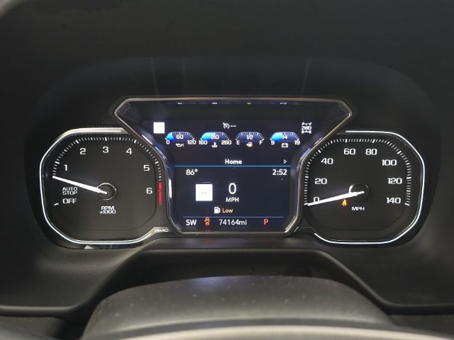 Used 2021 GMC Yukon XL AT4 w/ AT4 Premium Plus Package AWD/4WD image 17