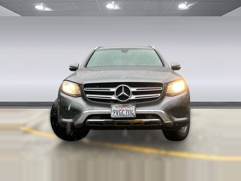 Used 2019 Mercedes-Benz GLC 300 4MATIC image 4