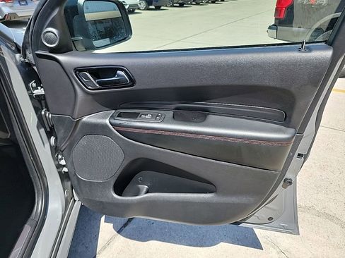 Used 2025 Dodge Durango GT AWD/4WD image 14