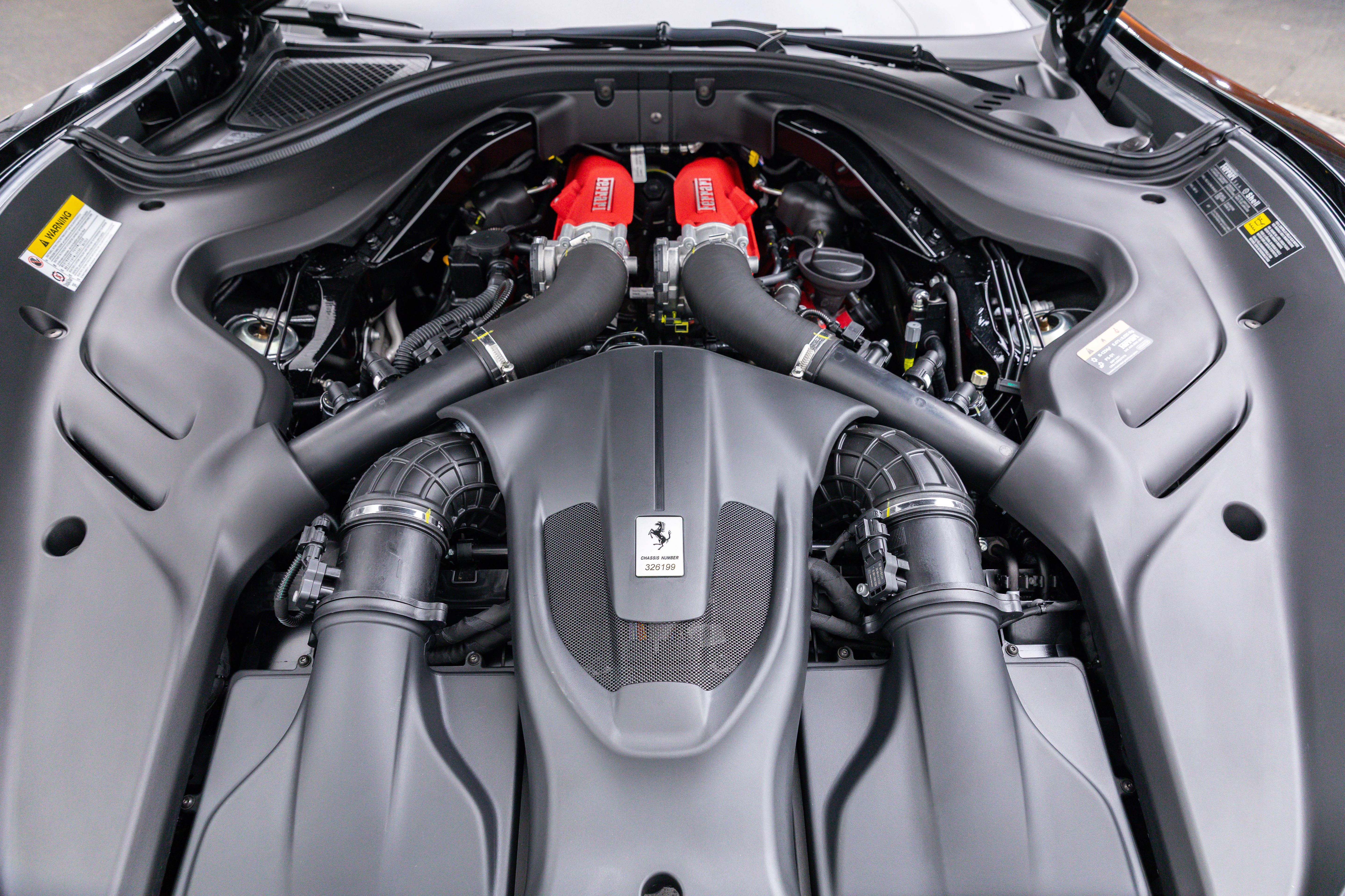 Certified 2026 Ferrari Roma Spider RWD image 40