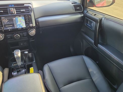 Used 2021 Toyota 4Runner TRD Off-Road Premium image 11