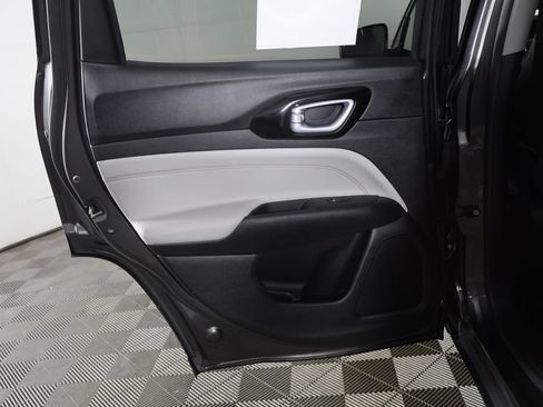 Used 2022 Jeep Compass Limited AWD/4WD image 22