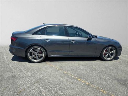 Used 2022 Audi A4 2.0T Premium Plus w/ Premium Plus Package AWD/4WD image 2