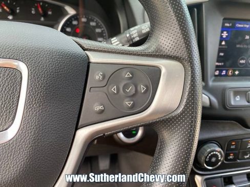 Used 2024 GMC Terrain SLE AWD/4WD image 22