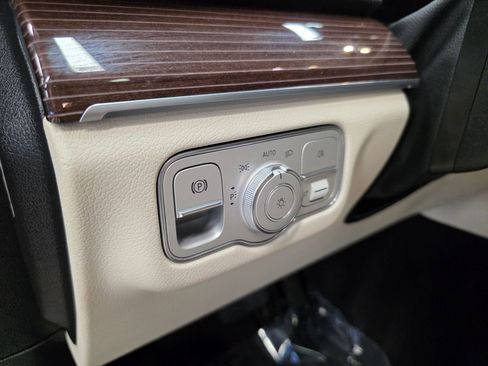 Used 2022 Mercedes-Benz GLE 450 4MATIC image 23