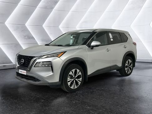 Used 2022 Nissan Rogue SV FWD image 3
