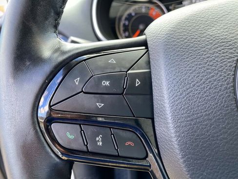 Certified 2020 Jeep Cherokee Latitude Plus AWD/4WD image 19