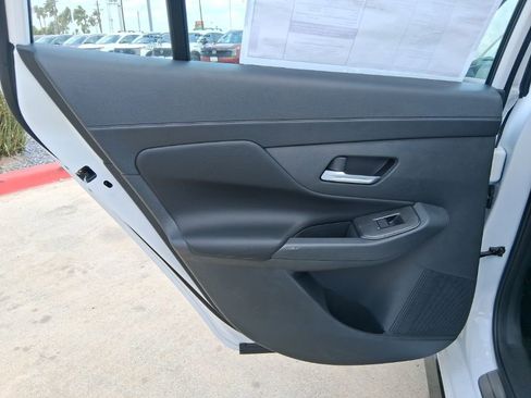 New 2026 Nissan Sentra SR w/ SR Premium Package FWD image 31